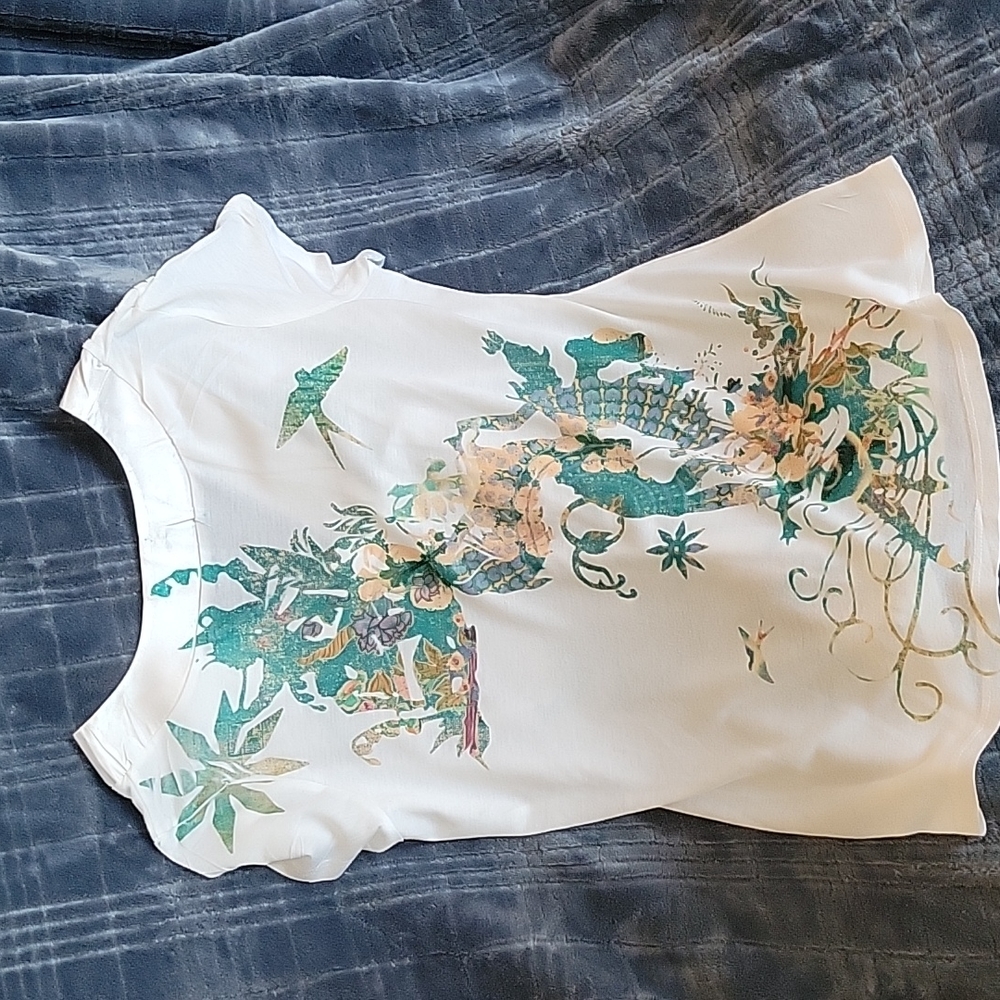 One World Top. Size M - Picture 4 of 4